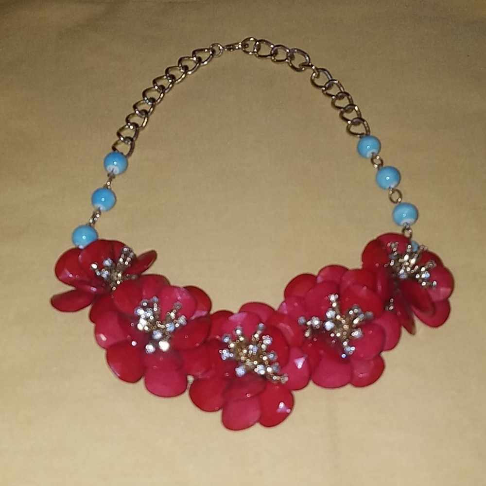 NWOT Anthropologie Necklace